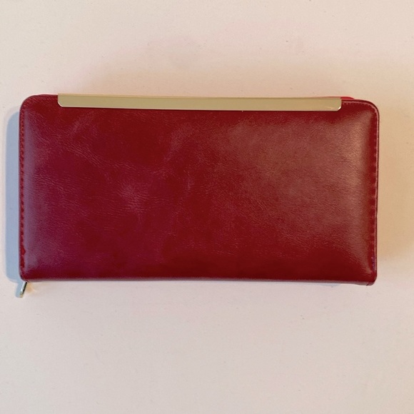 Women’s wallet in red large card slots change purse - Picture 3 of 7